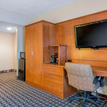 Quality Inn Savannah Historic District Bagian luar foto