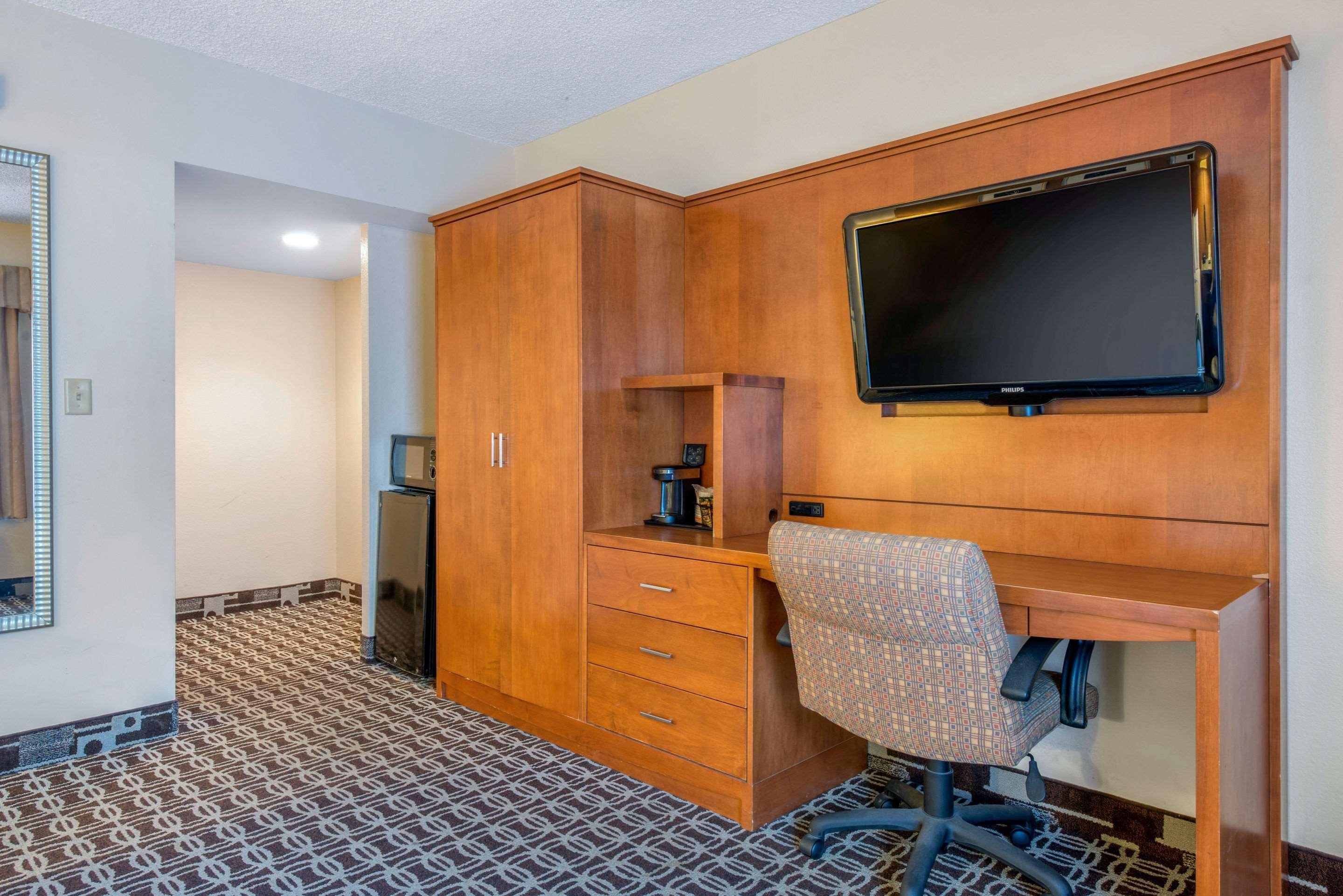 Quality Inn Savannah Historic District Bagian luar foto