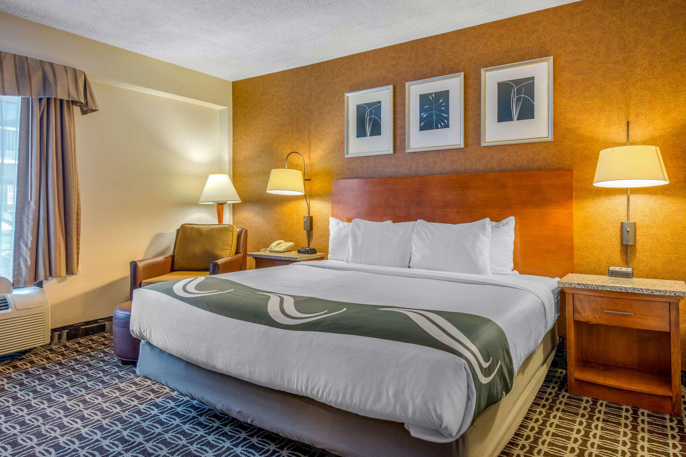 Quality Inn Savannah Historic District Bagian luar foto