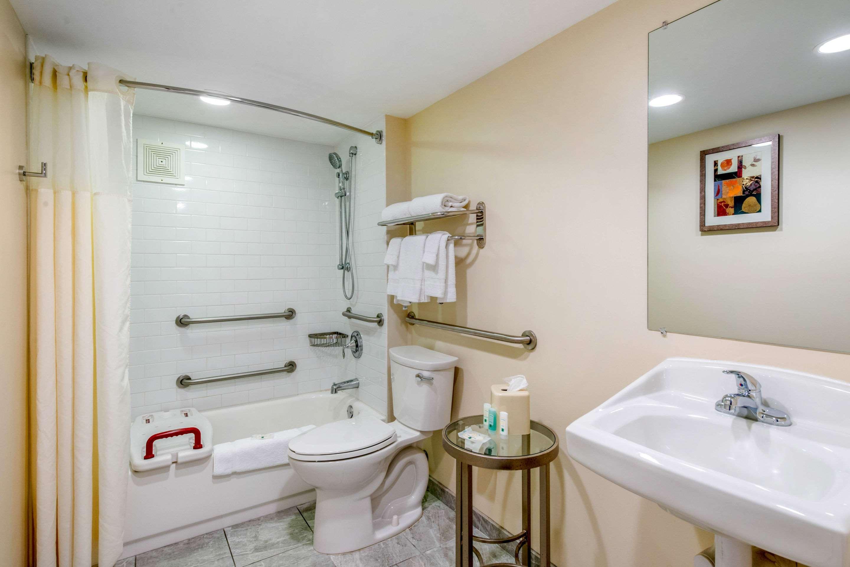 Quality Inn Savannah Historic District Bagian luar foto