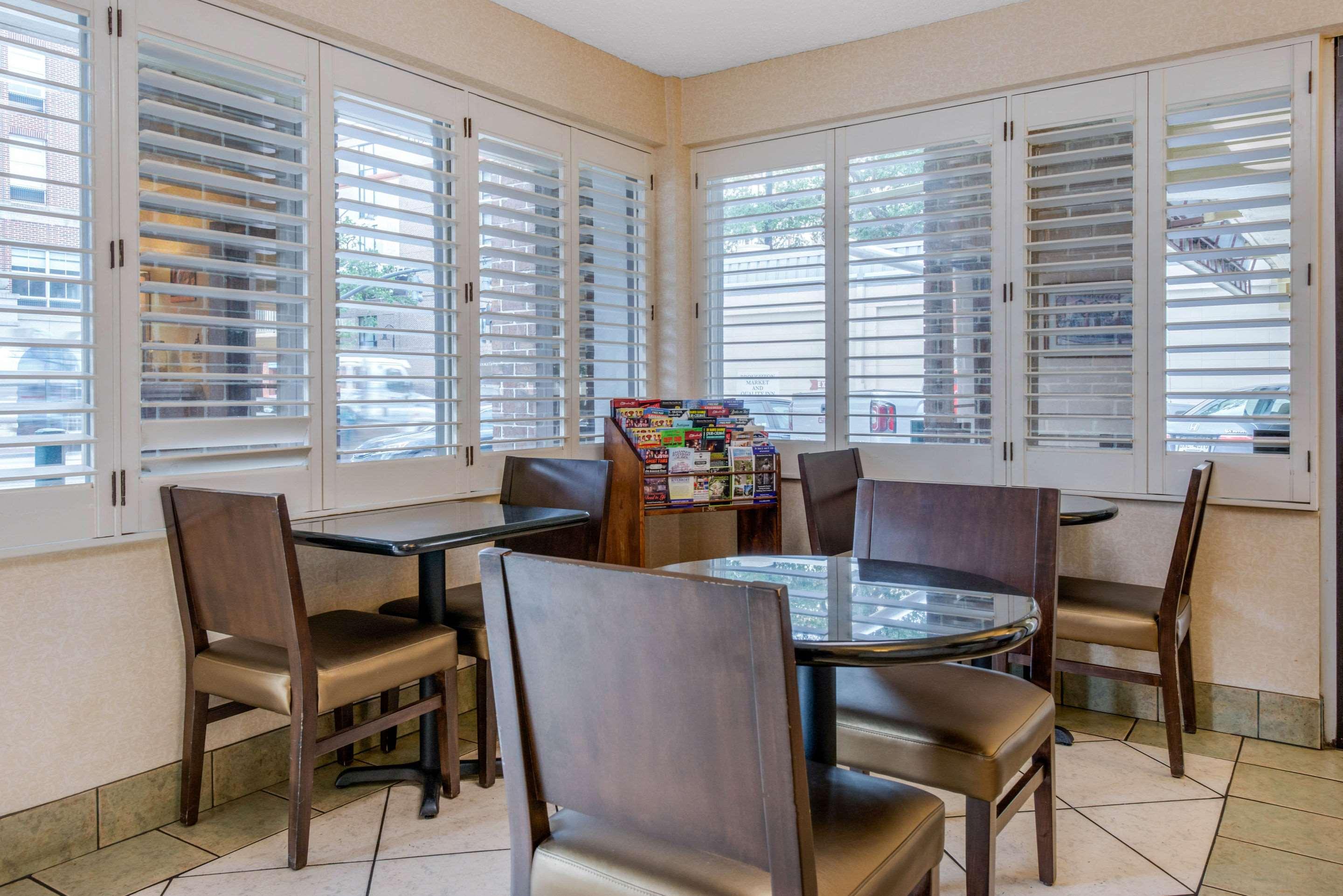 Quality Inn Savannah Historic District Bagian luar foto