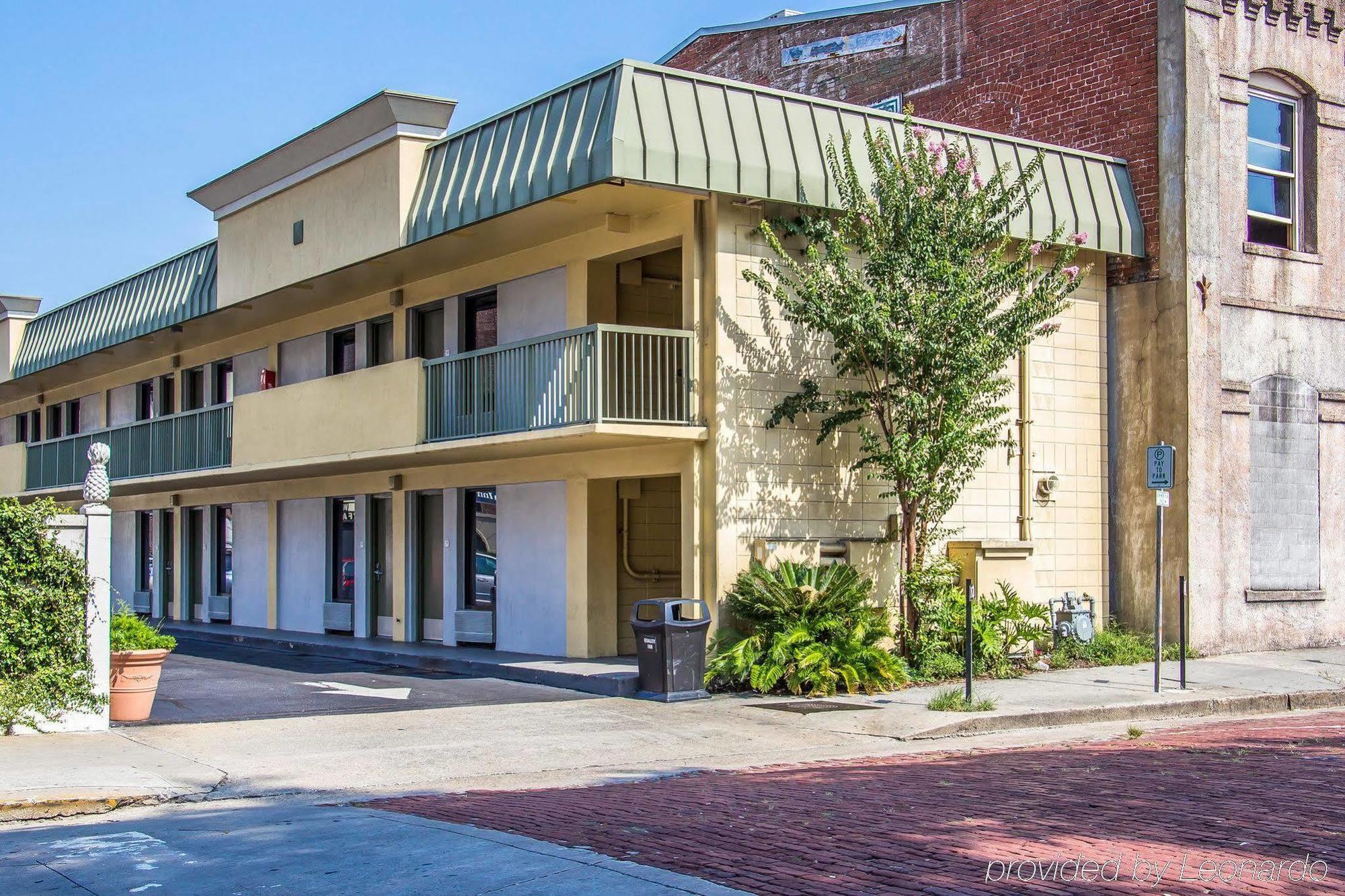 Quality Inn Savannah Historic District Bagian luar foto