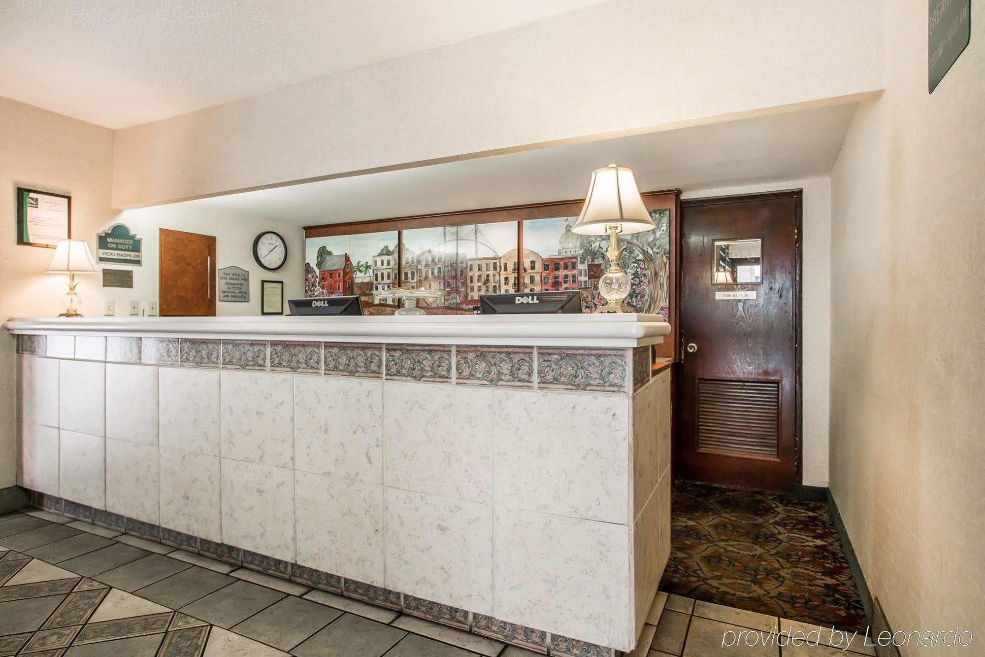 Quality Inn Savannah Historic District Bagian luar foto