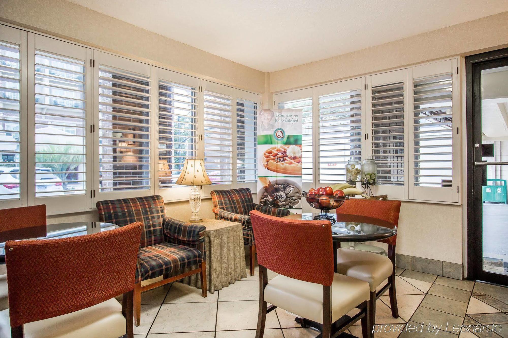 Quality Inn Savannah Historic District Bagian luar foto