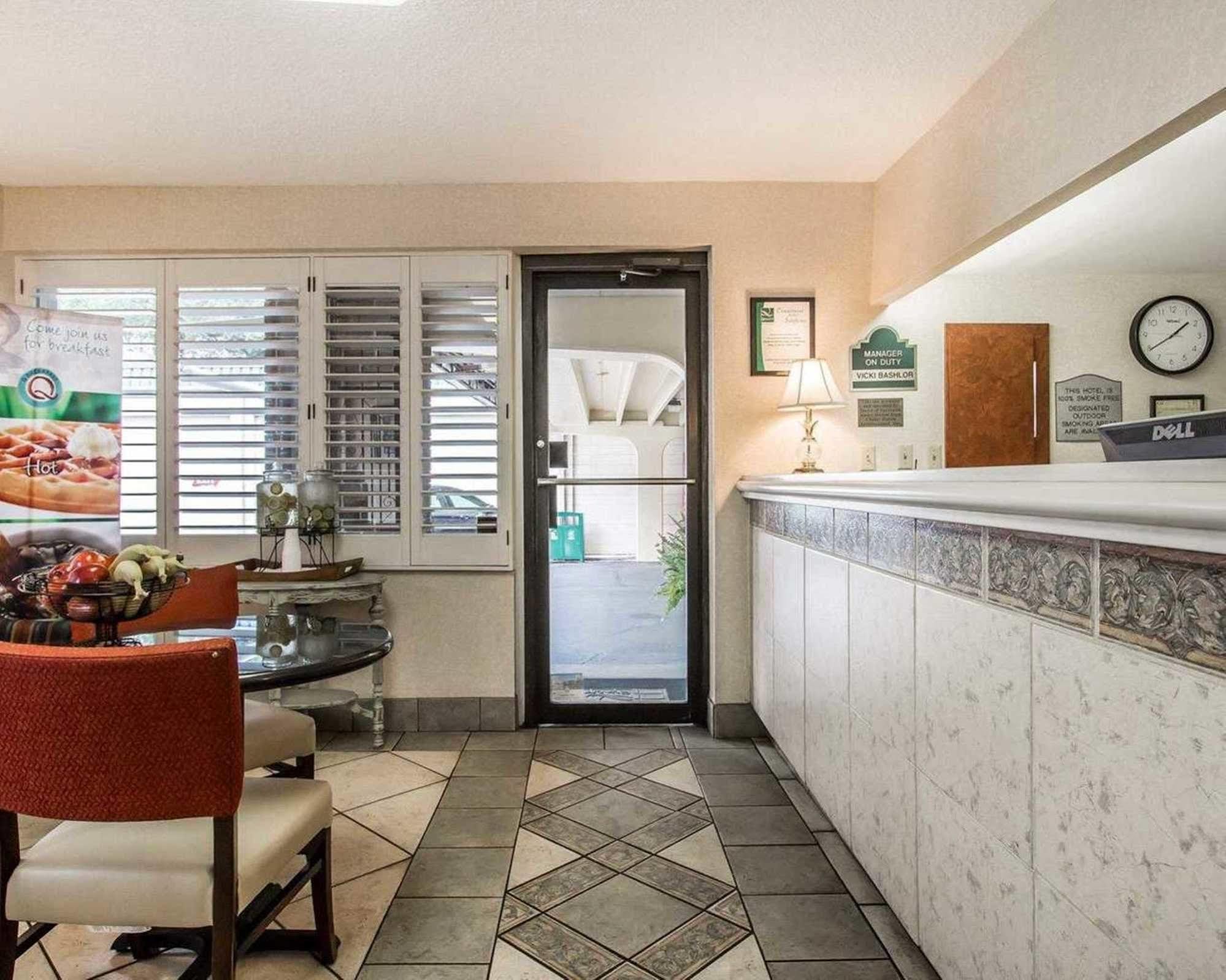 Quality Inn Savannah Historic District Bagian luar foto