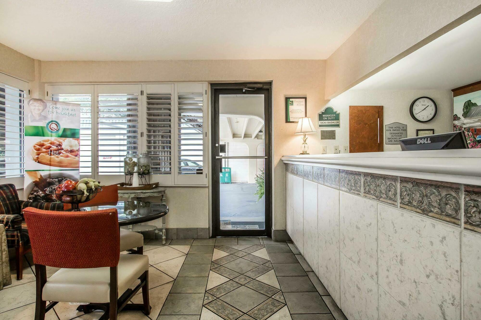 Quality Inn Savannah Historic District Bagian luar foto
